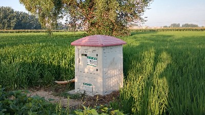 玻璃钢井堡 节水灌溉室外型水泵控制箱